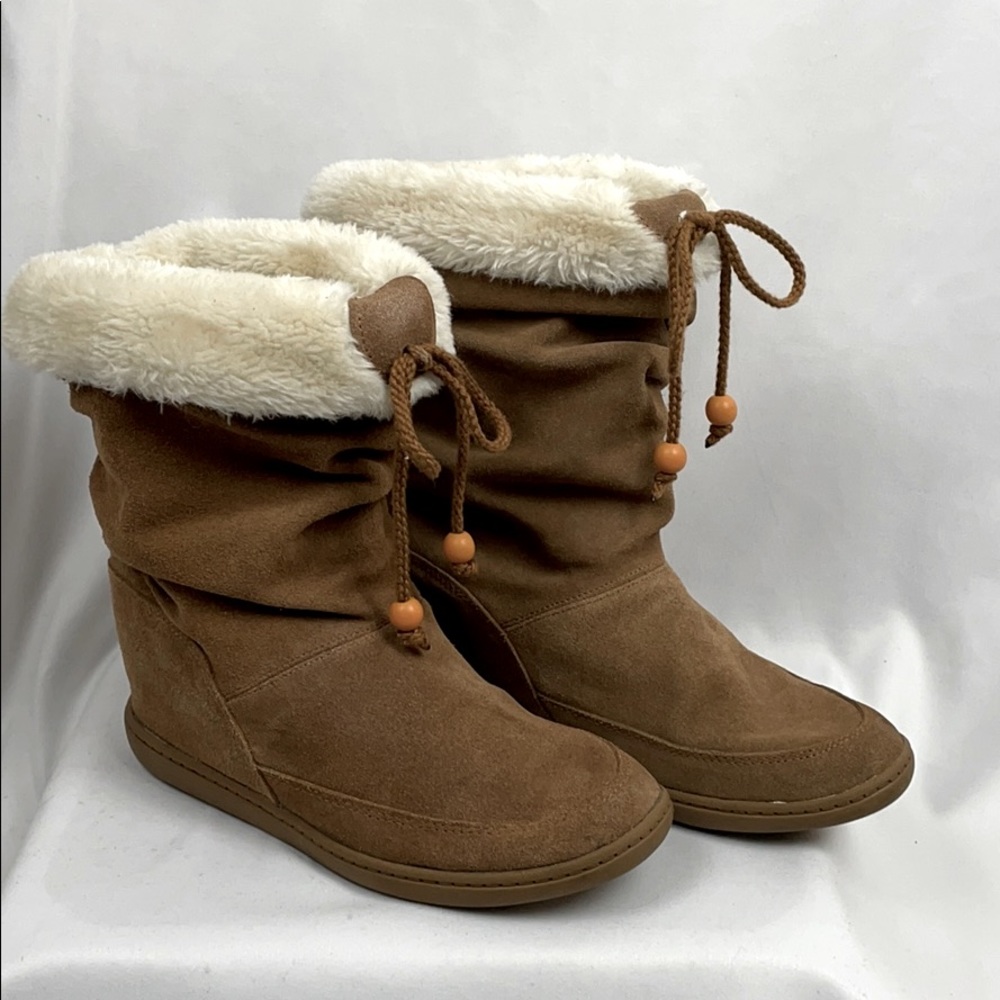 Skechers SKCH+3 Tan Suede Boots w Faux Fur, 8.5